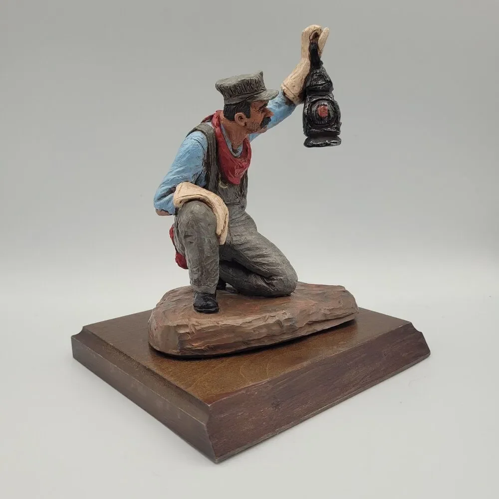 VTG Michael Garman Brakeman #240 Handpainted Sculpture Figure 7